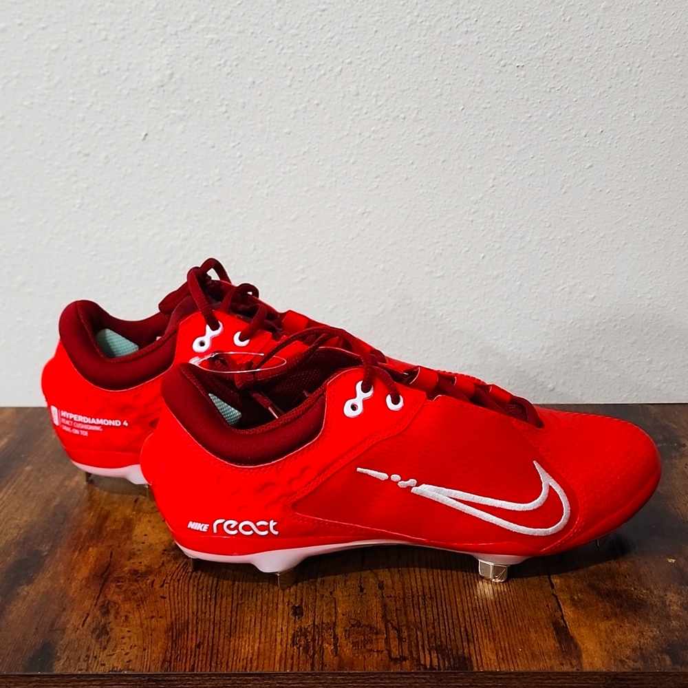 Nike Hyperdiamond 4 Elite Women’s Softball Cleats Sz9 University Red CZ5…